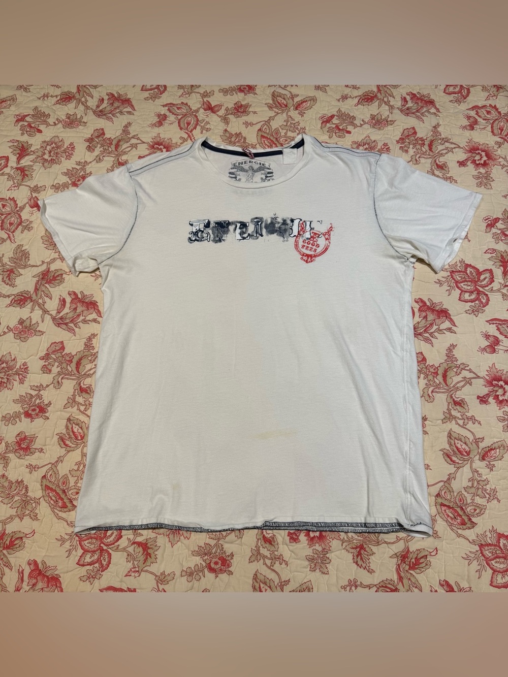 Y2K Vintage 2000s Energie Skater Grunge Men’s White Graphic T-Shirt